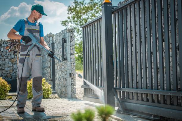 Best Animal Enclosure Cleaning  in Ackerman, MS